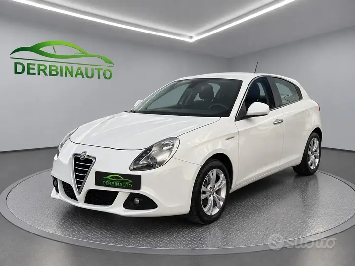 Alfa Romeo Giulietta 2011 photo 4