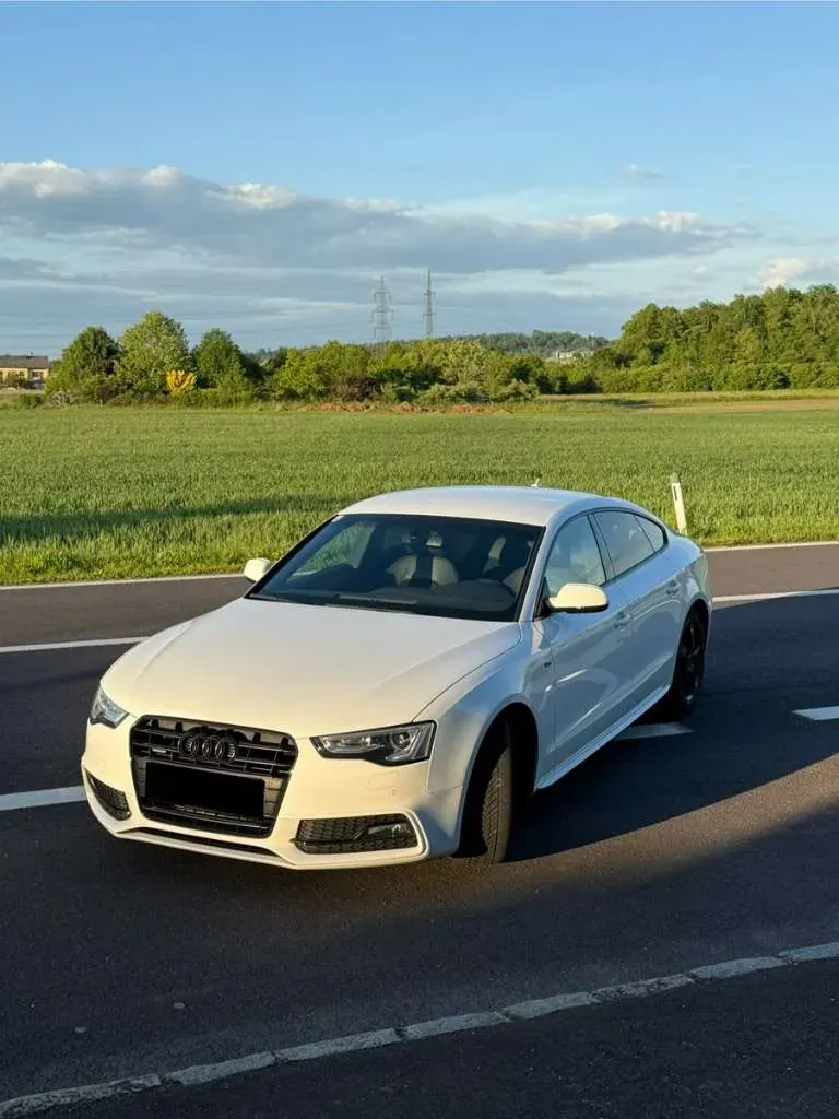 Audi A5 2013 photo 2