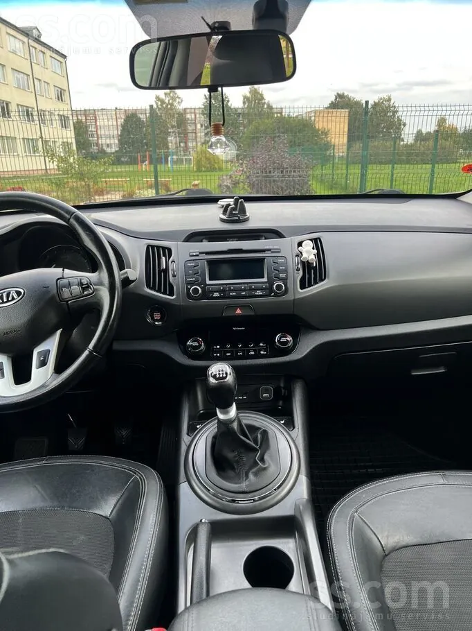 Kia Sportage 2011 photo 2