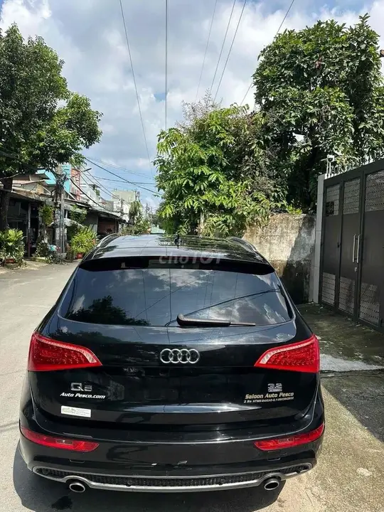 Audi Q5 2010 photo 2