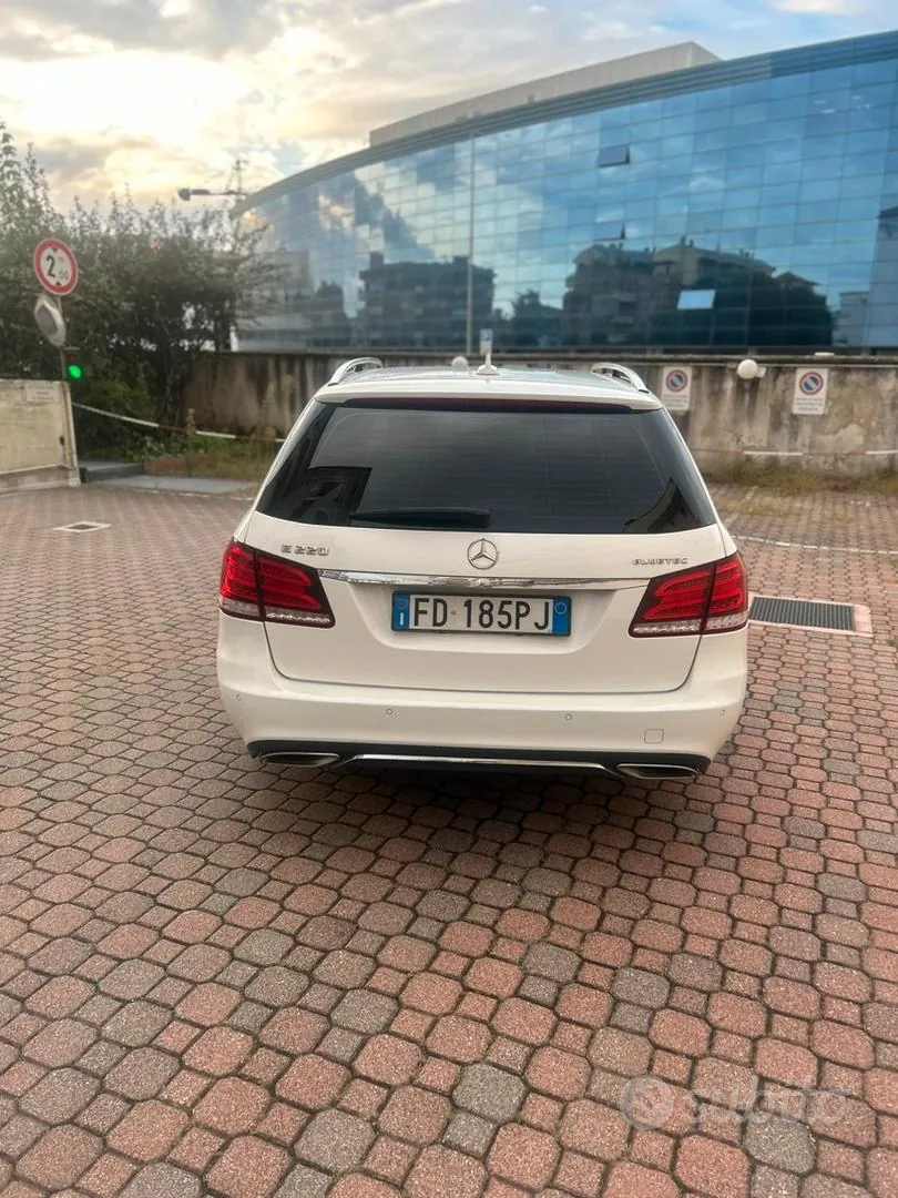 Mercedes-Benz E-Class 2015 photo 3
