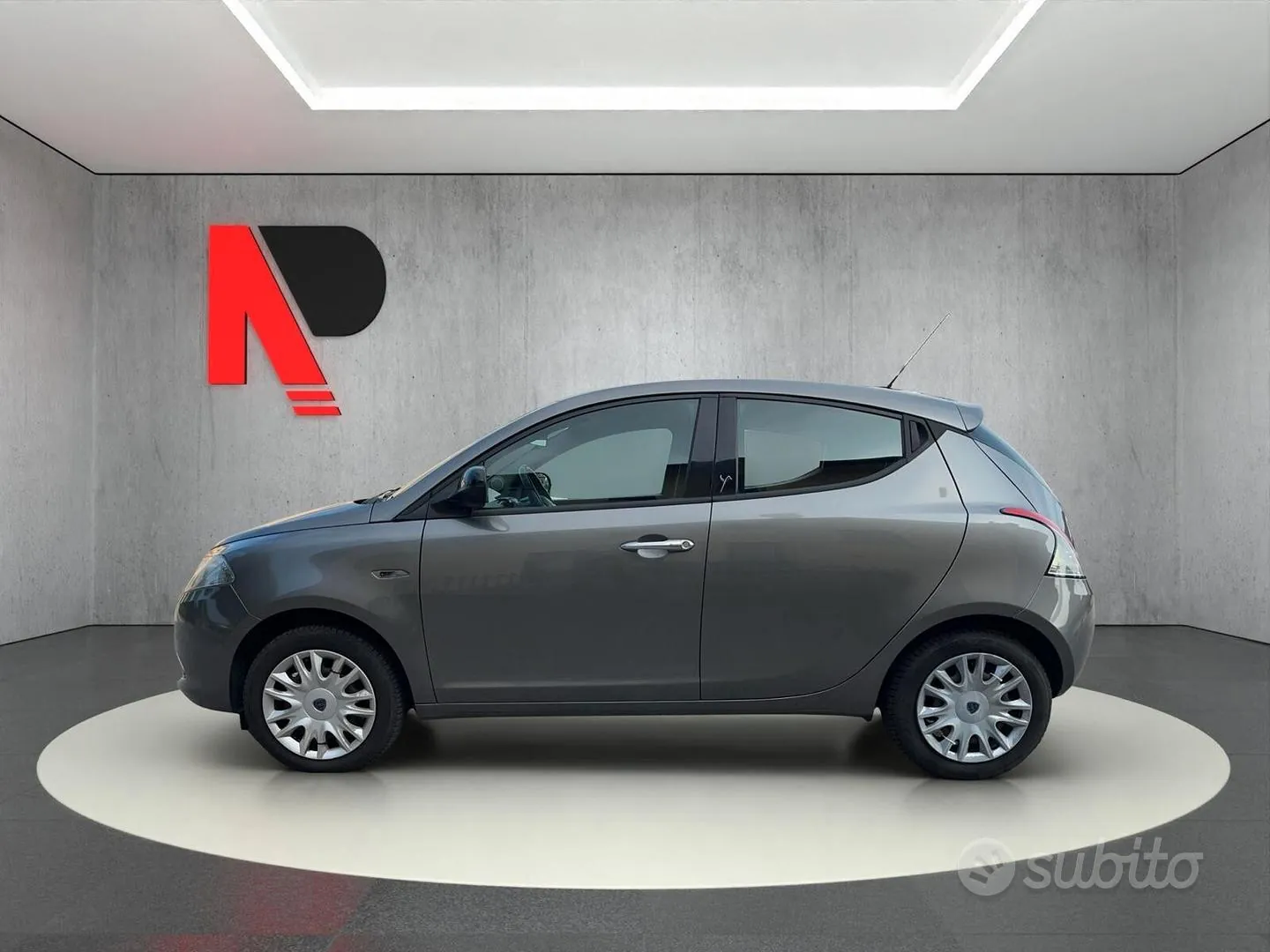 Lancia Ypsilon 2013 photo 2