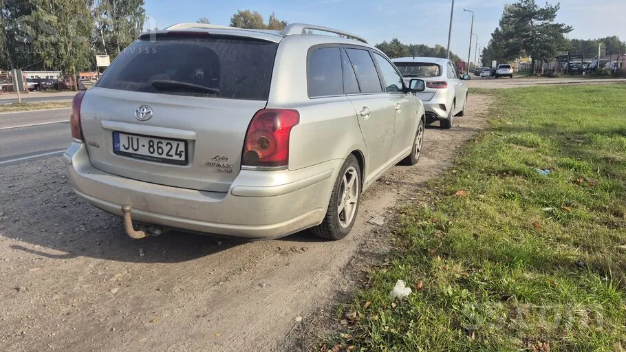 Toyota Avensis 2006 photo 3