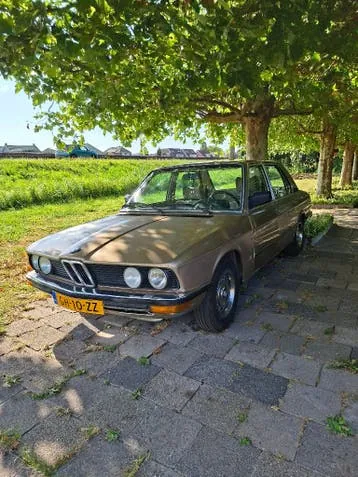 BMW 525