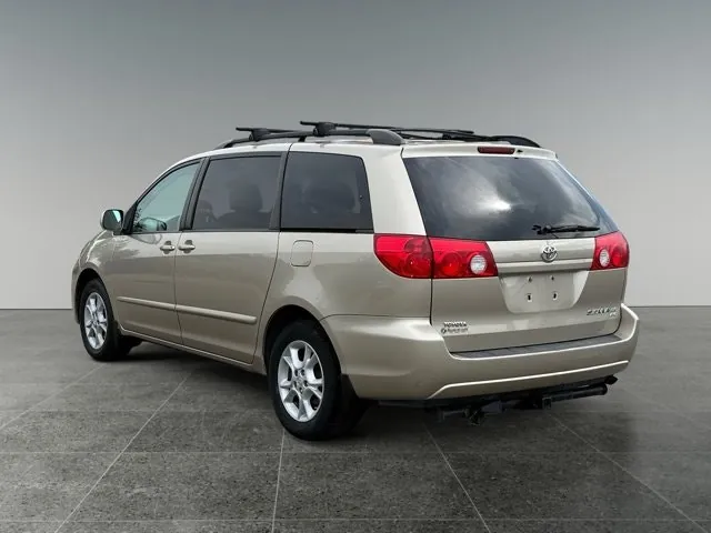 Toyota Sienna 2006 photo 4