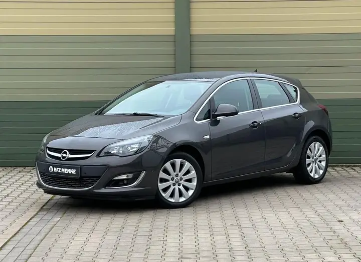 Opel Astra J