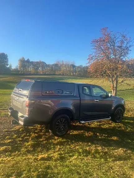Isuzu D-Max 2023 photo 2