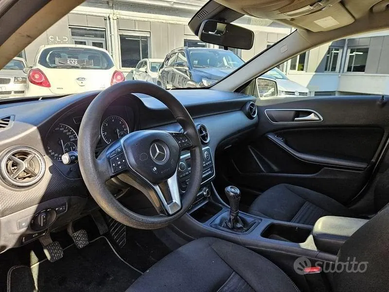 Mercedes-Benz A 2013 photo 5