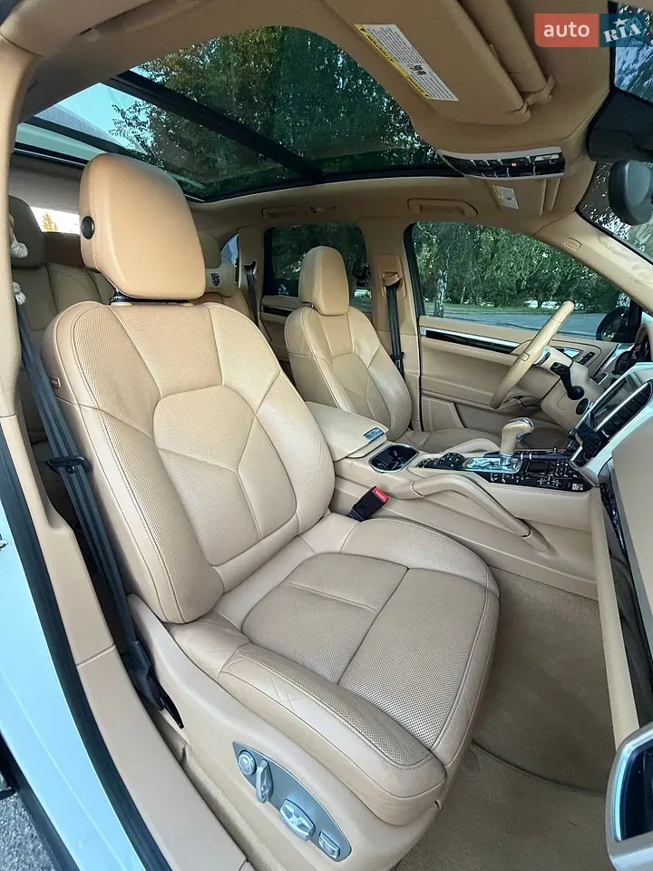 Porsche Cayenne 2013 photo 4