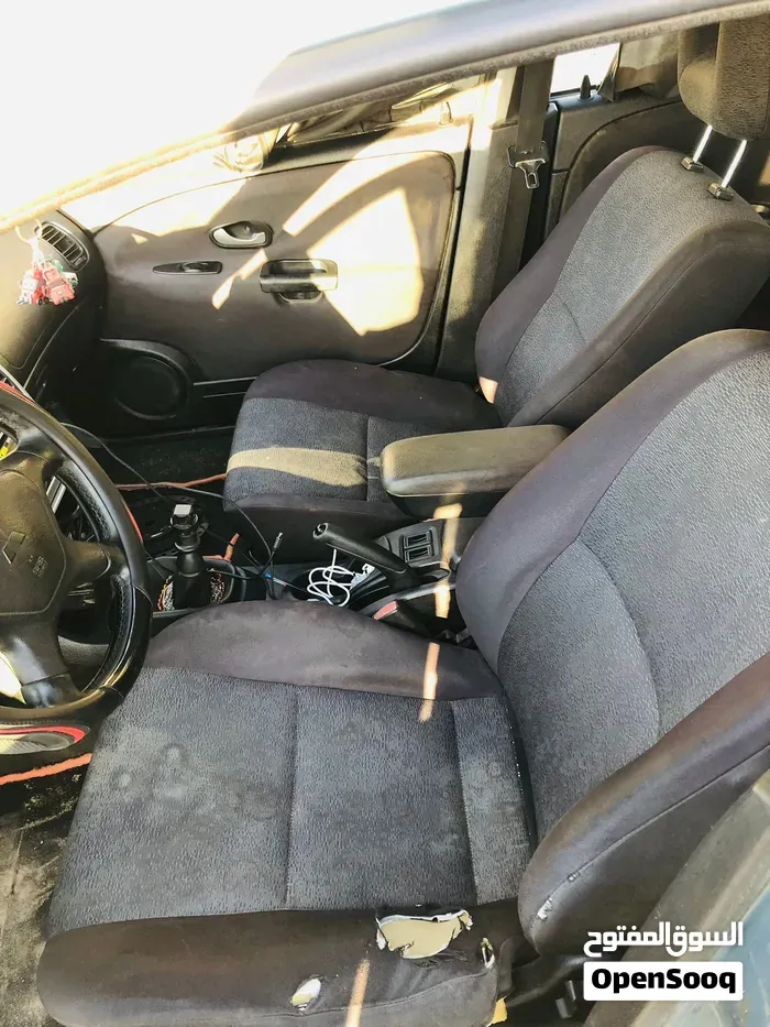 Mitsubishi Carisma 2003 photo 4