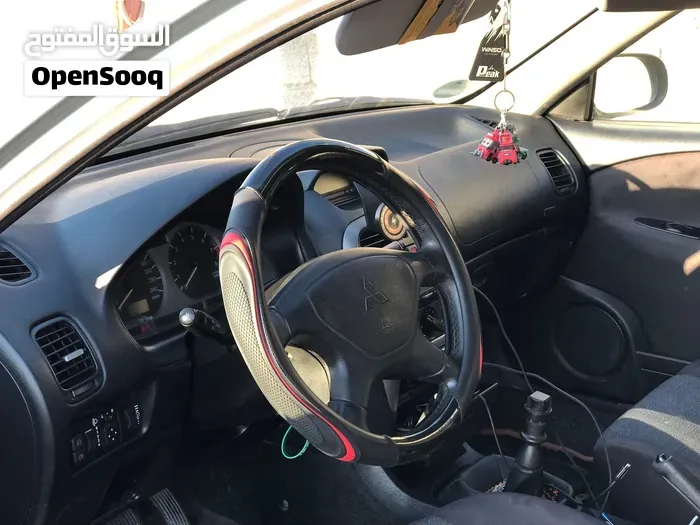 Mitsubishi Carisma 2003 photo 3