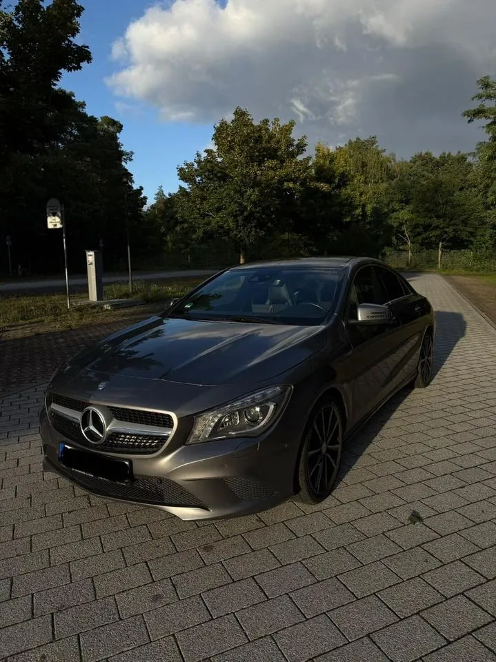 Mercedes-Benz Cla 200