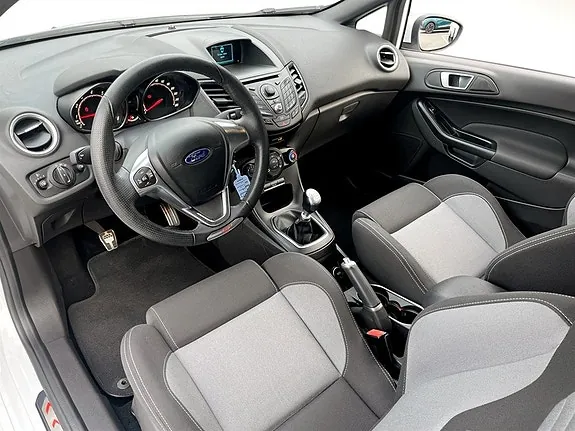 Ford Fiesta 2014 photo 5