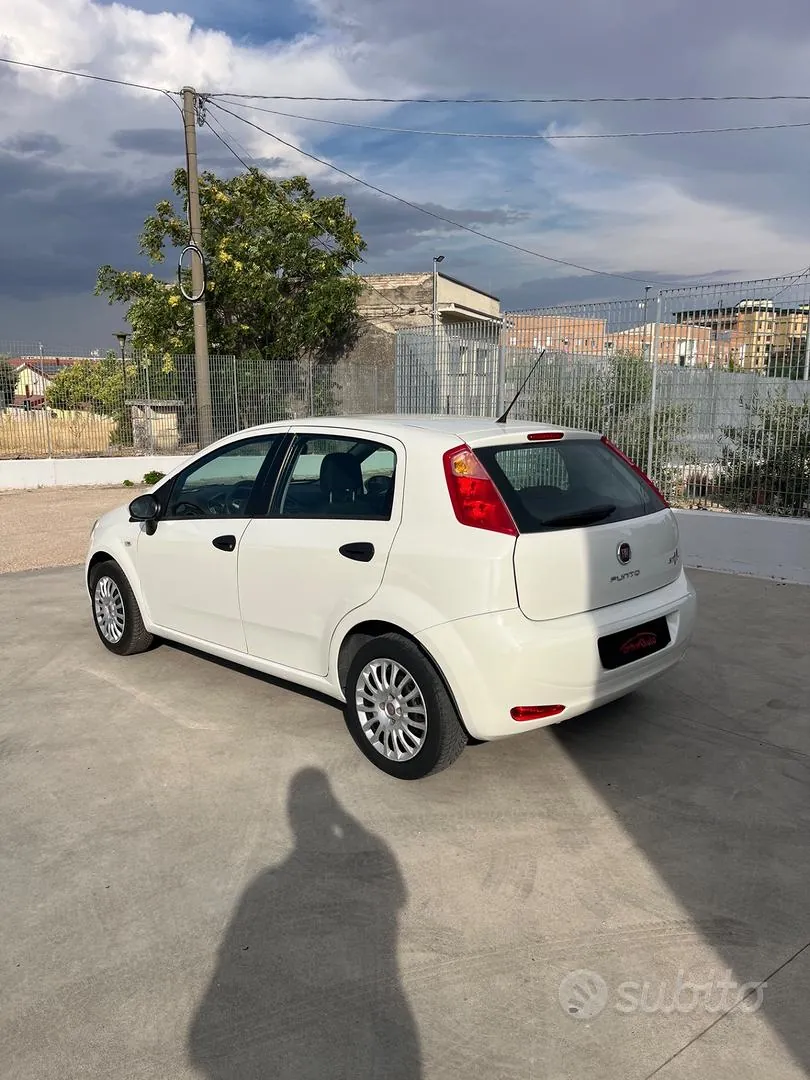 Fiat Punto 2014 photo 3