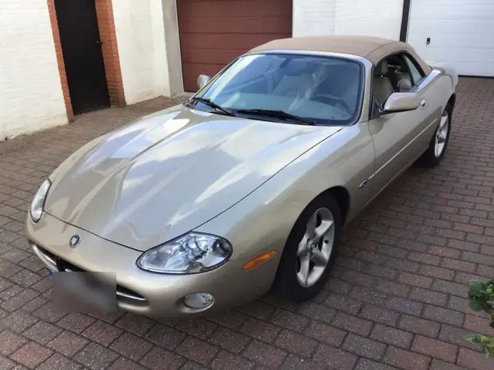 Jaguar Xk8