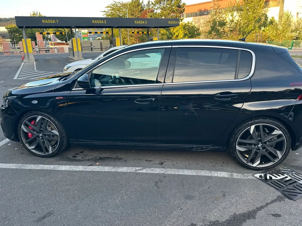 Peugeot 308 2019 photo 3