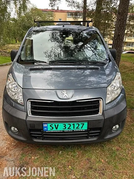 Peugeot Expert 2012 photo 2