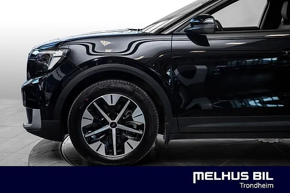 Ford Explorer 2025 photo 5