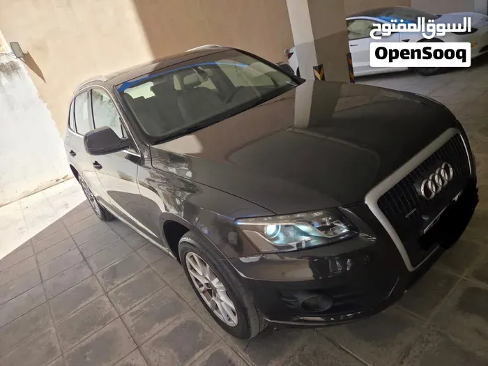 Audi Q5 2010 photo 4