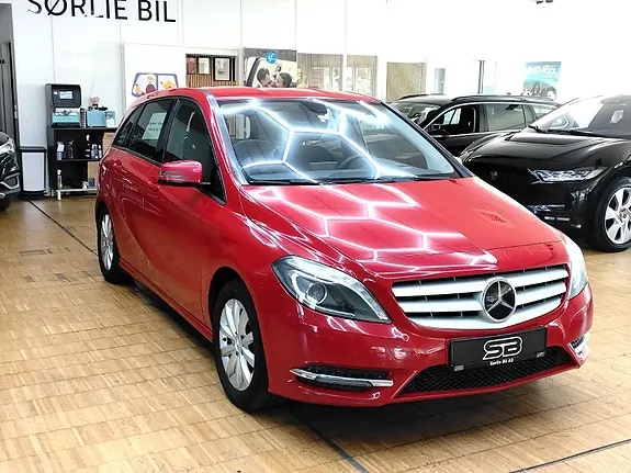 Mercedes-Benz 180 2013 photo 4