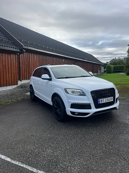 Audi Q7 2011 photo 3