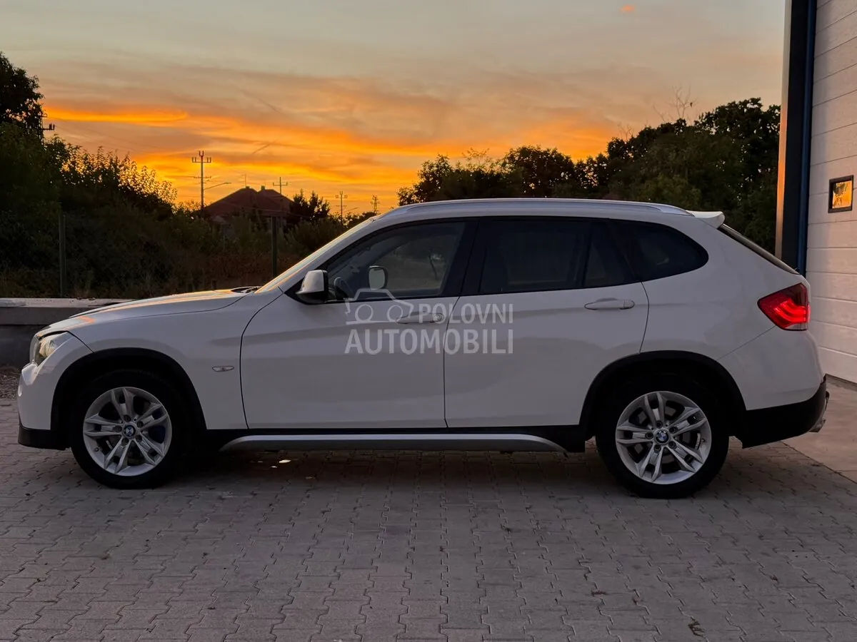BMW X1 2012 photo 3
