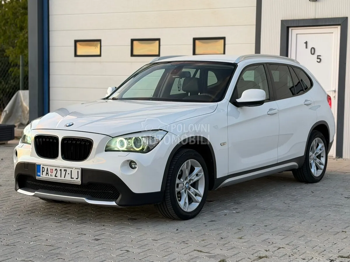 BMW X1 2012 photo 2