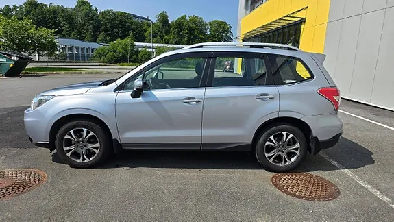 Subaru Forester 2015 photo 4