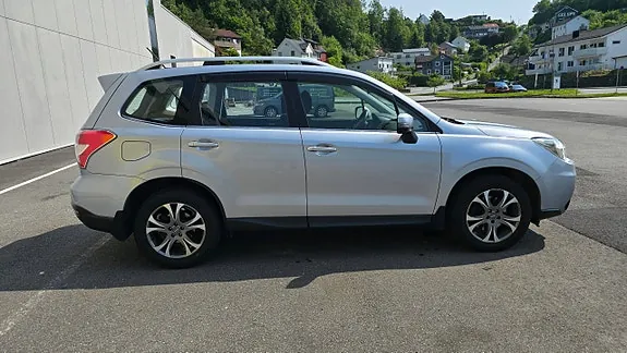 Subaru Forester 2015 photo 5