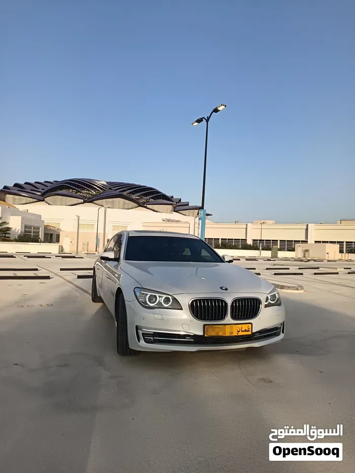 BMW 7 Series 2015 photo 3