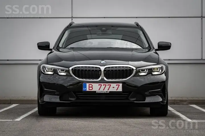 BMW 318D 2020 photo 2