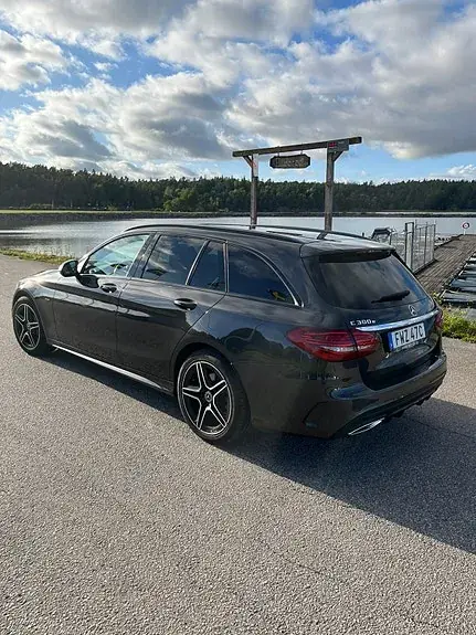 Mercedes-Benz C 300 2021 photo 3