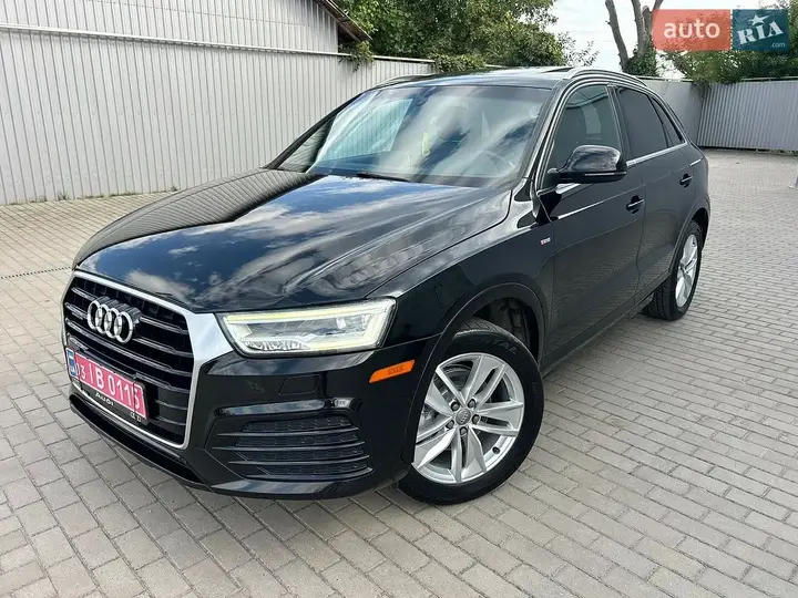 Audi Q3 2018 photo 2