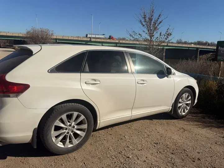 Toyota Venza 2010 photo 4