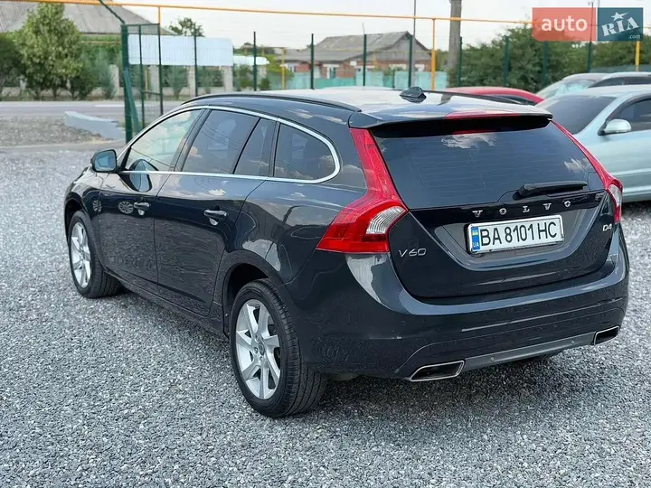 Volvo V60 2014 photo 4