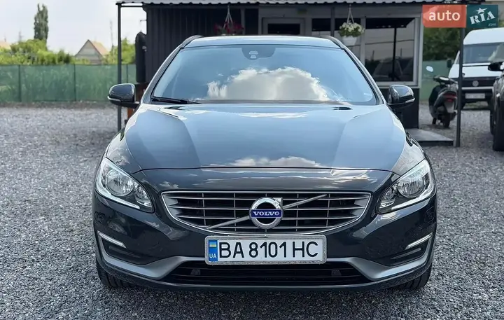 Volvo V60 2014 photo 3