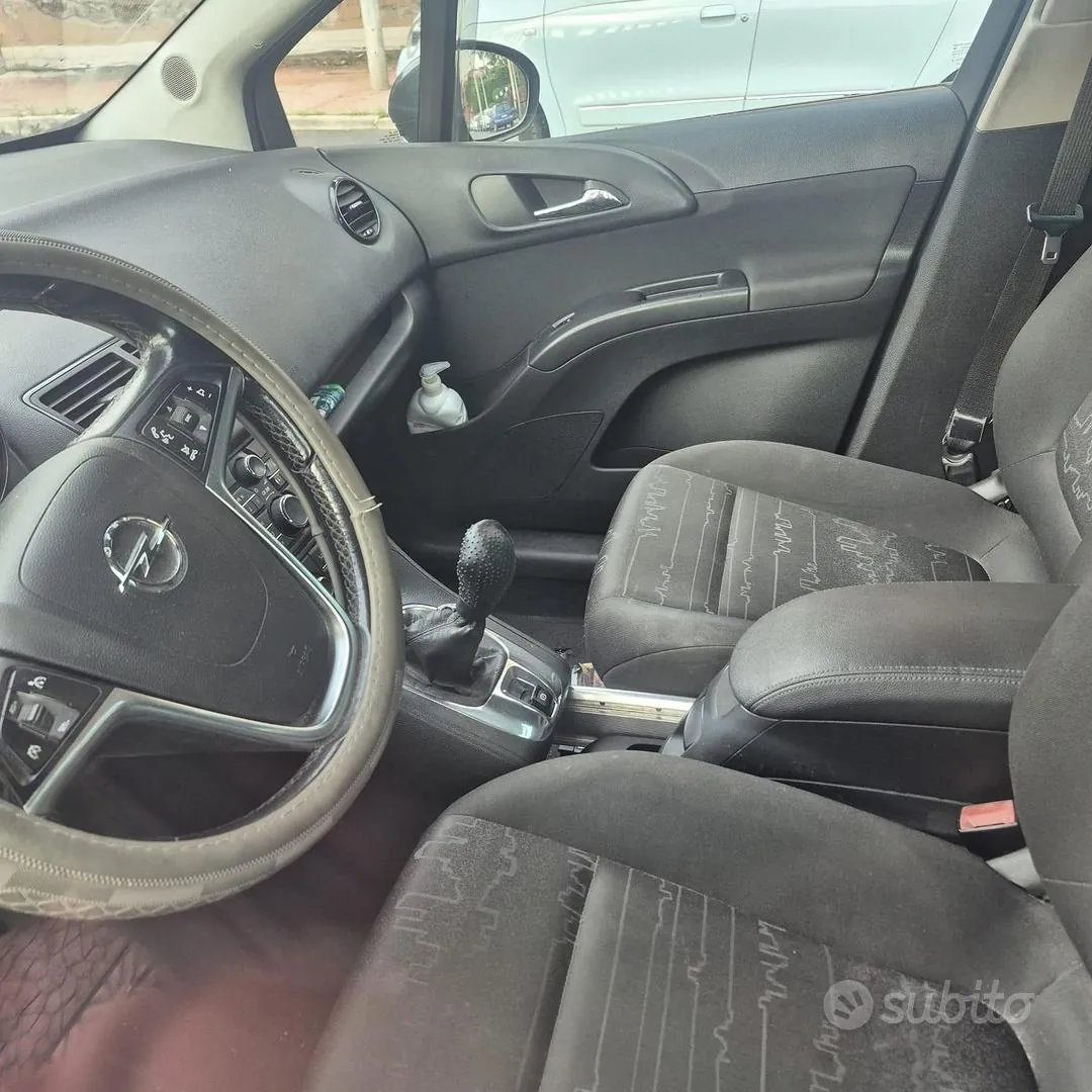 Opel Meriva 2011 photo 4