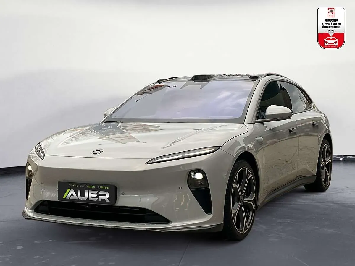 NIO Et5