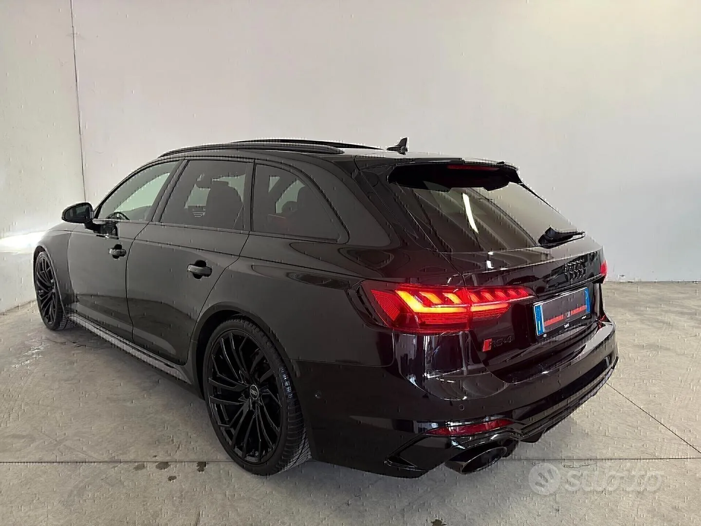 Audi A4 2023 photo 3