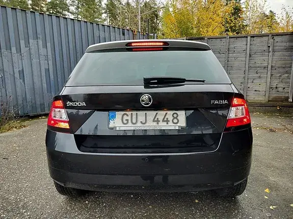 Skoda Fabia 2016 photo 3