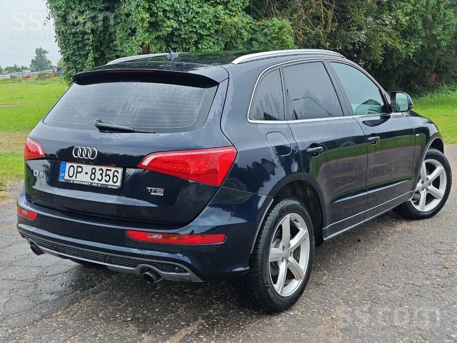 Audi Q5 2010 photo 2