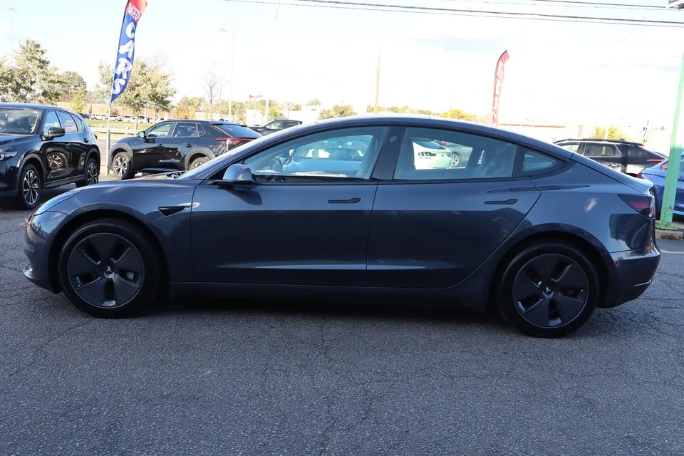 Tesla Model 3 2023 photo 4