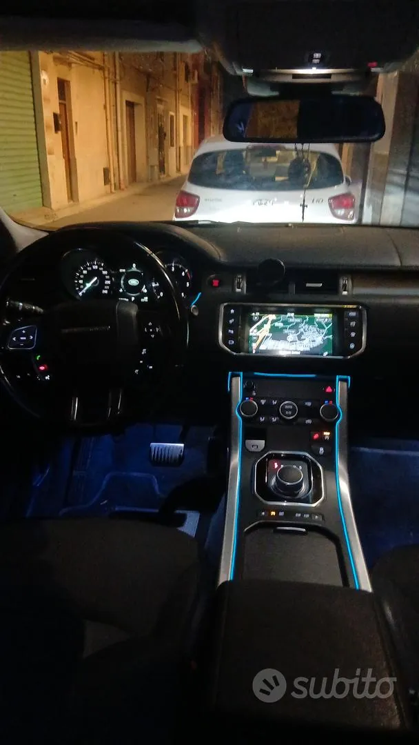 Land Rover Range Rover Evoque 2019 photo 5