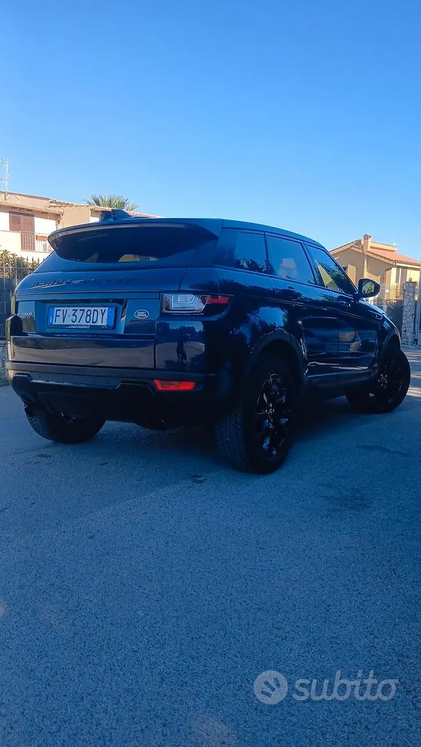 Land Rover Range Rover Evoque 2019 photo 2