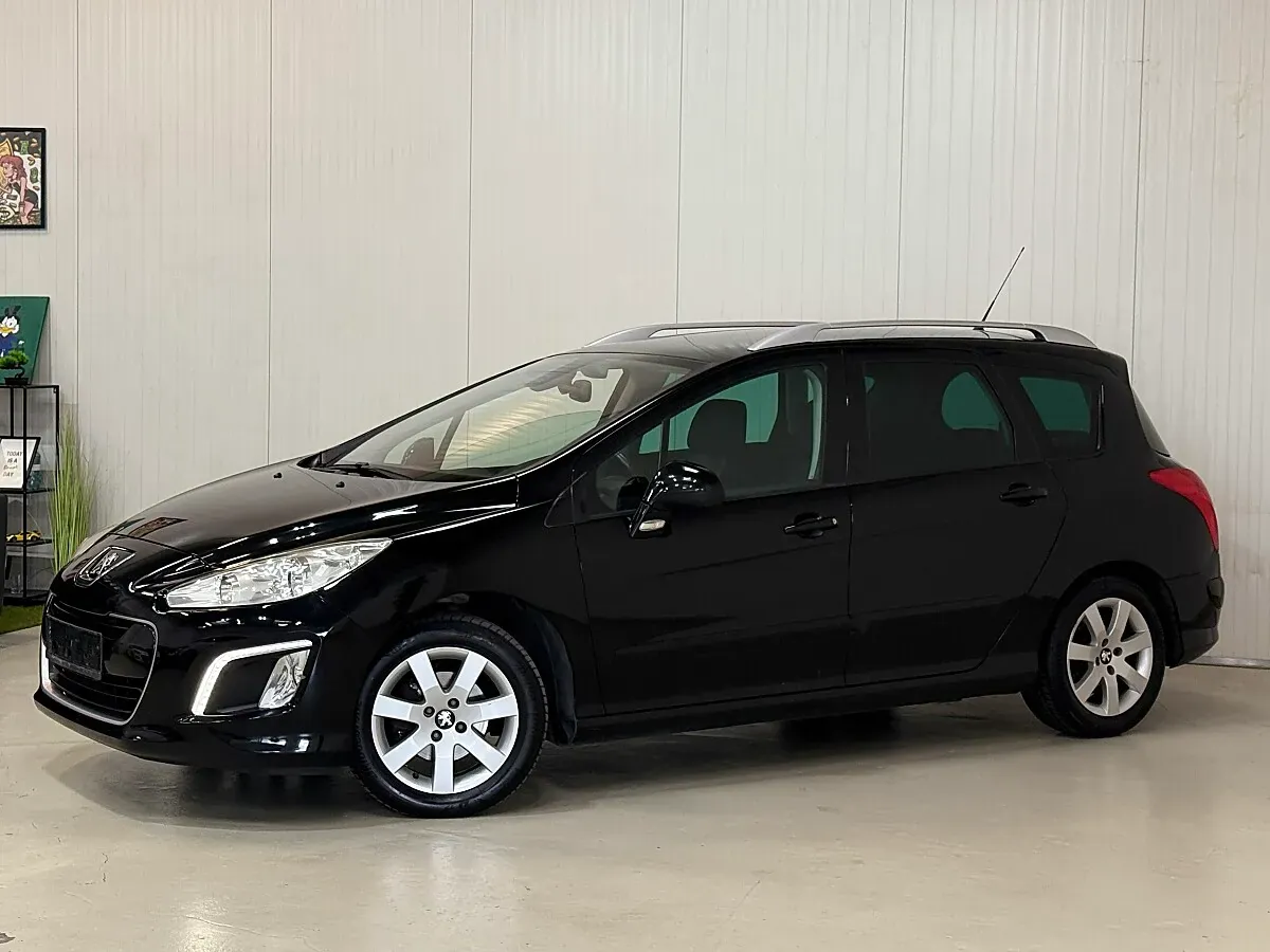 Peugeot 308 2013 photo 3