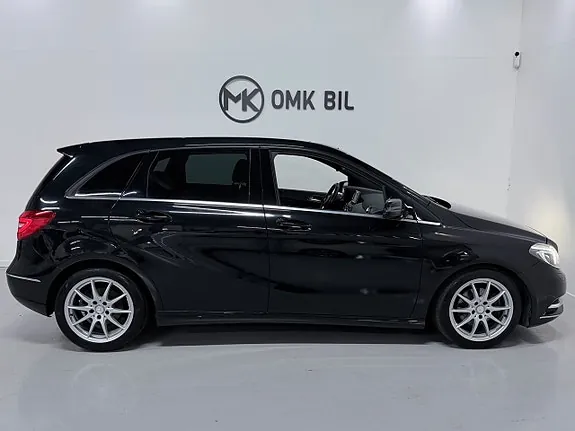 Mercedes-Benz B180 2013 photo 4