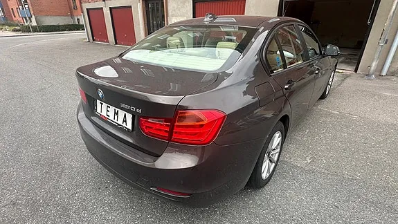 BMW 320D 2012 photo 4