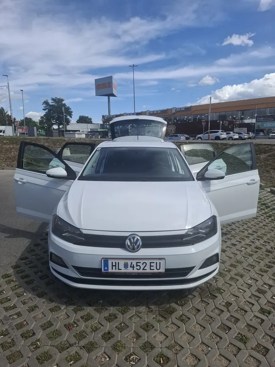 Volkswagen Polo 2017 photo 2