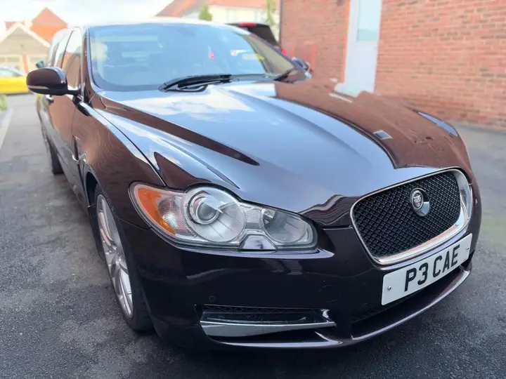 Jaguar Xf 2011 photo 3