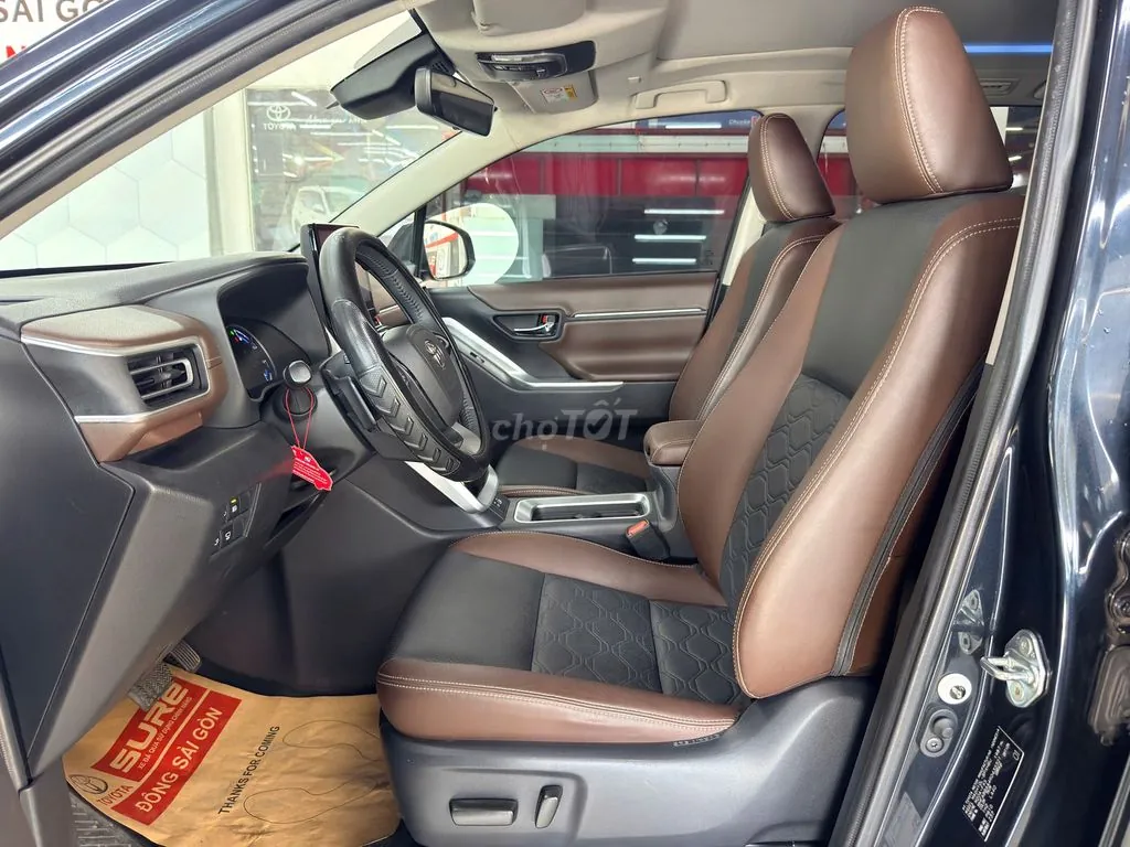 Toyota Innova Cross 2024 photo 4